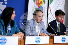 Национален пресклуб БТА София - фондация „Пиано Екстраваганца“ - пресконференция