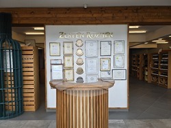 Село Капатово - винарска изба "Златен Рожен"