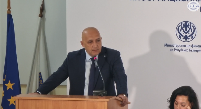 Наша работа е преходът от лева в евро да премине безпроблемно, без да се отрази върху работата на местните администрации, каза кметът на Кърджали