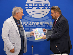 Национален пресклуб на БТА Благоевград - БТА -  Колеж по туризъм-Благоевград - договор за сътрудничество
