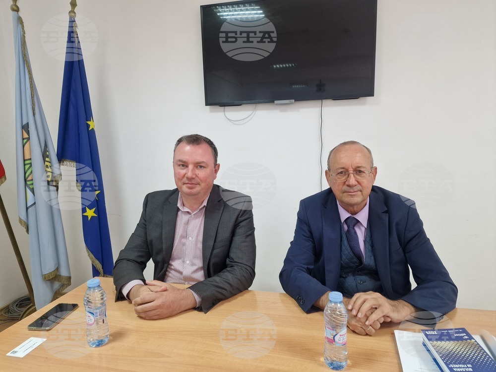 Има ли минерални извори, няма начин да не се направи 12 месеца туризъм, каза в Баните председателят на БТПП Цветан Симеонов