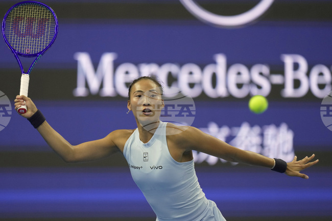 Финалистката от Откритото първенство на Австралия по тенис през 2024 година Цинвън Чжън няма да играе на първия за сезона турнир от Големия шлем