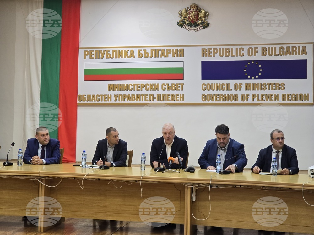 Нашите планове са до Коледа в Плевен да няма дневен режим на водата, каза вицепремиерът Атанас Зафиров