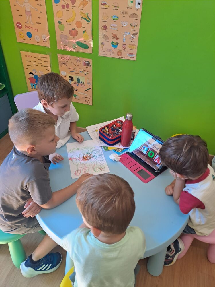 Възпитаниците на училище „Абагар“ в Италия гледаха заедно финала на световното първенство по волейбол 