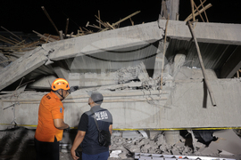 Indonesia Building Collapsed