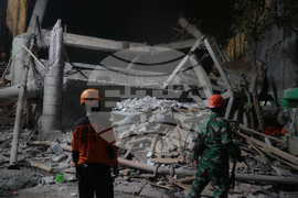 Indonesia Building Collapsed