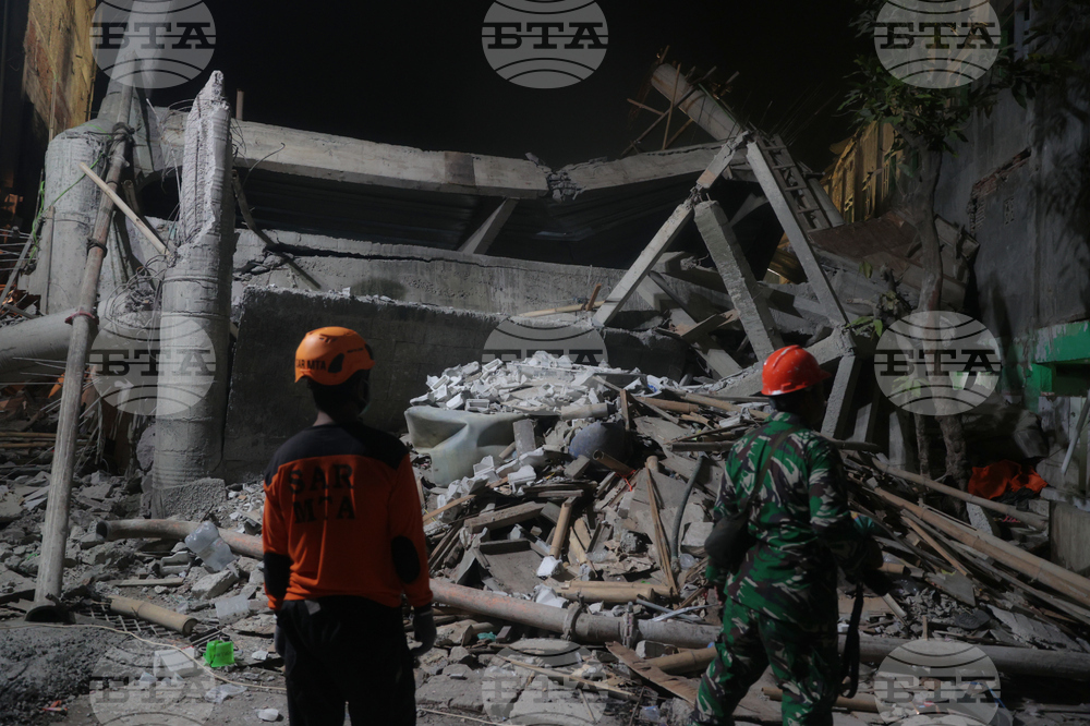 Indonesia Building Collapsed