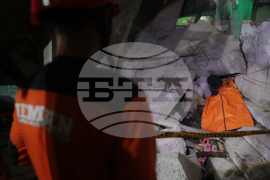 Indonesia Building Collapsed