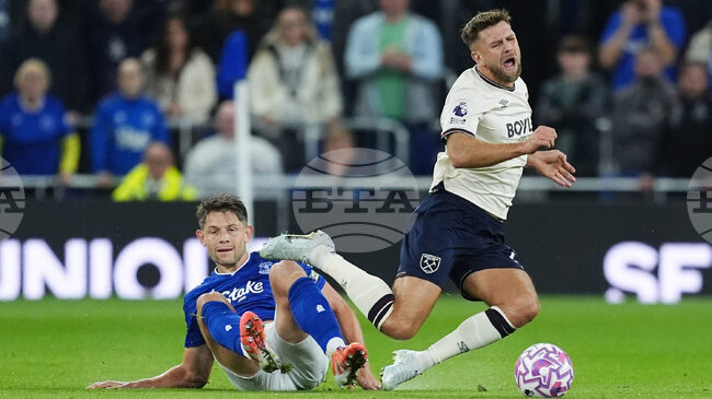 Агентът на Фюлкруг говори за потенциално напускане на Уест Хям