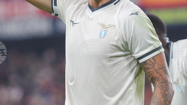 Уест Хем привлече нападателя Кастеянос от Лацио 