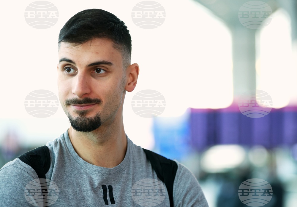 Воденият от Радостин Стойчев отбор на Халкбанк загуби срещу Богданка Любин и Алекс Грозданов в Шампионската лига по волейбол