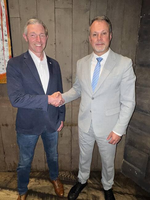 Генералният консул на България в Лос Анджелис Бойко Христов се срещна с конгресмен Майкъл С. Кенеди