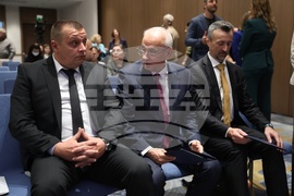Форум „Медици на прицел. Как се лекува болното доверие?“