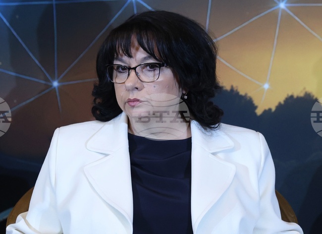 Пред българската енергетика се откриват нови хоризонти с членството ни в еврозоната, каза министър Теменужка Петкова