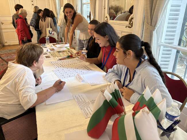 Представители на Българското училище "Паисий Хилендарски“ в Париж взеха участие в Европейските дни на наследството