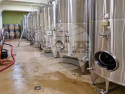 Село Генерал Кантарджиево - винарска изба "Варна"