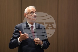 Форум „Медици на прицел. Как се лекува болното доверие?“
