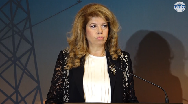 Не бих искала енергийната сигурност на България да бъде като водната, заяви вицепрезидентът Илияна Йотова