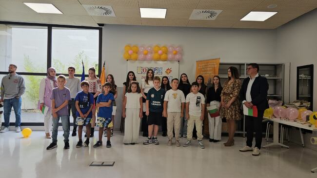 Със стихове, посветени на България и първия учебен ден, започна новата учебна година в училище „Св. св. Кирил и Методий“ във Витория, Испания