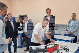 Ямбол - Техническа гимназия - център за високи технологии -откриване