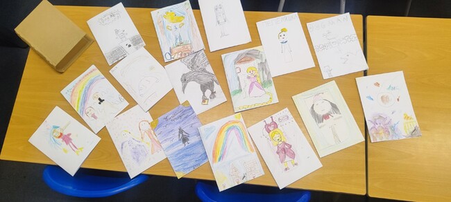 Ученици от училище „Д-р Петър Берон“ в Рединг рисуваха корици на любимите си приказки