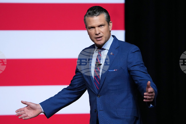 APTOPIX Pentagon Commanders Meeting