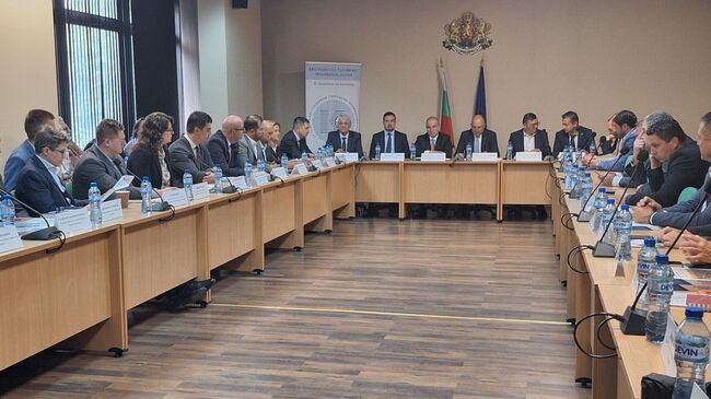 КТПП събра държава, местна власт, международни партньори и експерти за обсъждане на ключови инфраструктурни проекти