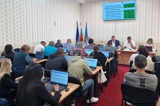 Общинските съветници в Стражица одобриха близо 572 хиляди лева за съфинансиране на ремонт, оборудване и обзавеждане на Спортната зала