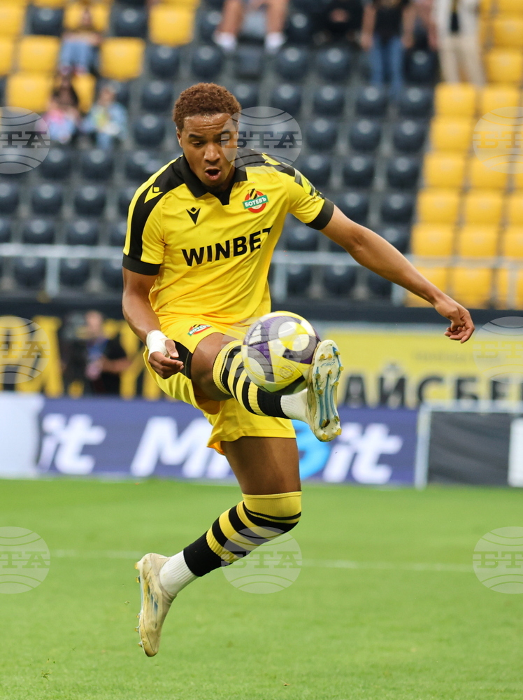 Ботев (Пловдив) не признава констатацията на БФС по казуса с трансфера на Армстронг Око-Флекс в Левски