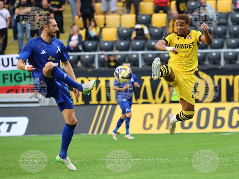 Левски привлече Армстронг Око-Флекс от Ботев (Пловдив)