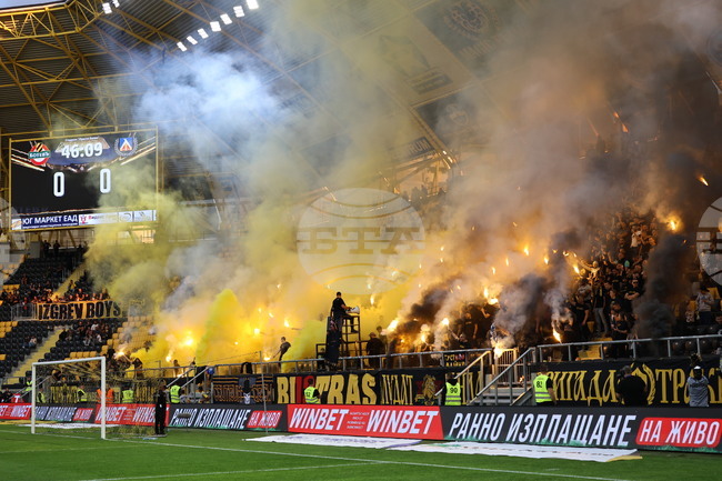 Ботев (Пловдив) пусна в продажба нови клубни карти