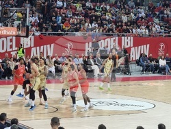 Мач от първия кръг в баскетболната Евролига между Апоел Тел Авив и Барселона в "Арена 8888" в София /снимка: Кремена Младенова /БТА