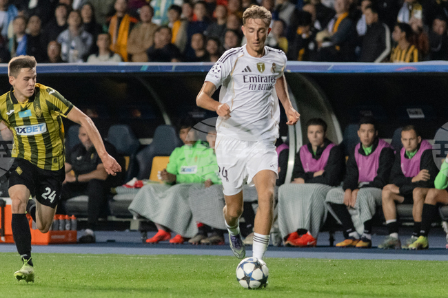 Защитникът на Реал Мадрид Дийн Хаусен ще бъде извън терените около две седмици