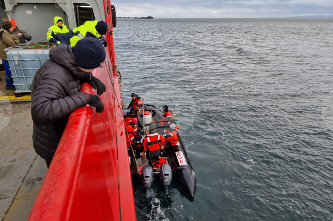 Day 63: RSV 421 Helps Distressed Explorers from Spanish Antarctic Station