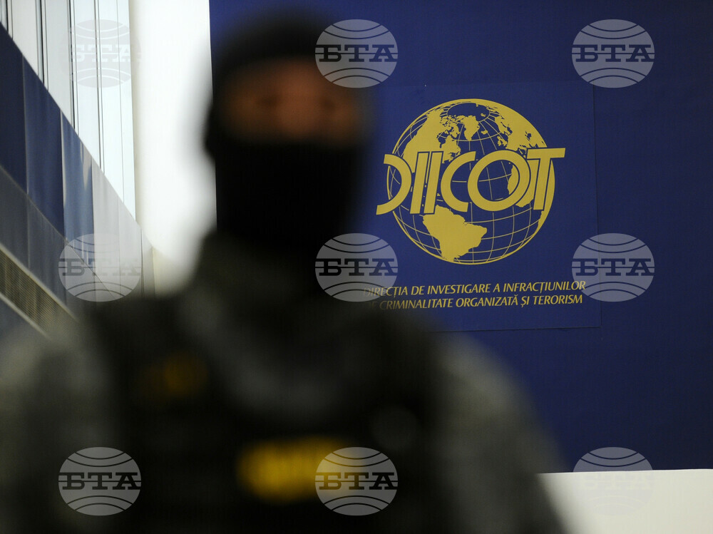 Румънската полиция разби престъпни групи за трафик на мигранти; обискирани са над 80 жилища в Букурещ и седем окръга