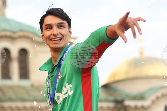 Симеон Николов дебютира за Локомотив Новосибирск с чиста победа в първенството на Русия