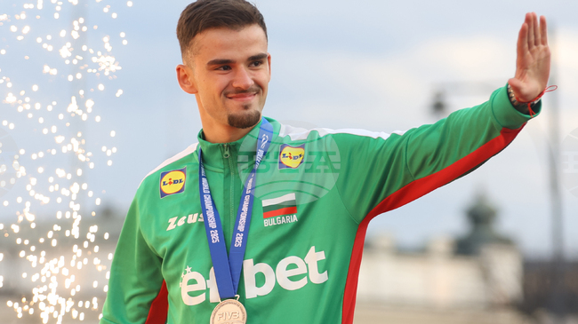 Галатасарай с Георги Татаров постигна победа, Халкбанк на Радостин Стойчев с Матей Казийски загуби в турската Суперлига