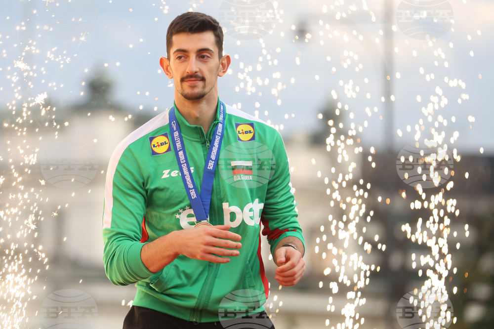 Национален отбор по волейбол - официално посрещане - Руси Желев