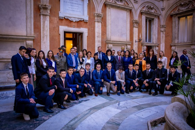 Дипломация, социално включване, парламентаризъм и образование: Сдружение "Младежки гвардейски отряди" продължава интензивния си обмен в Рим