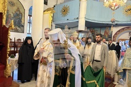 Самоков - храм „Покров Богородичен“ - патрирах Даниил - литургия