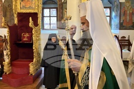 Самоков - храм „Покров Богородичен“ - патрирах Даниил - литургия