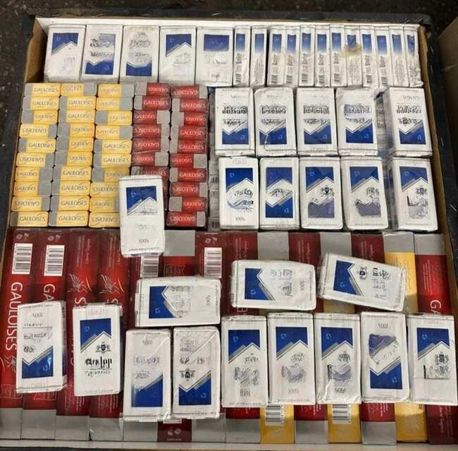 Customs Officers Seize 5,278 Boxes of Cigarettes from France-Bound Truck at Turkish Border