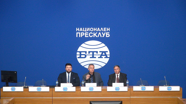 Пресконференция на тема: „Заплахата с нож срещу адв. Светлозар Николов по време на официално заседание на Адвокатски съвет Варна, като репресия срещу независимостта на адвокатската професия“