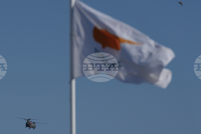 Президентът на кипърския Кармиотиса Ставрос Димостенус бе застрелян пред дома си в Лимасол