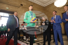 Народно събрание - волейболисти - награждаване