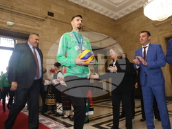 Народно събрание - волейболисти - награждаване