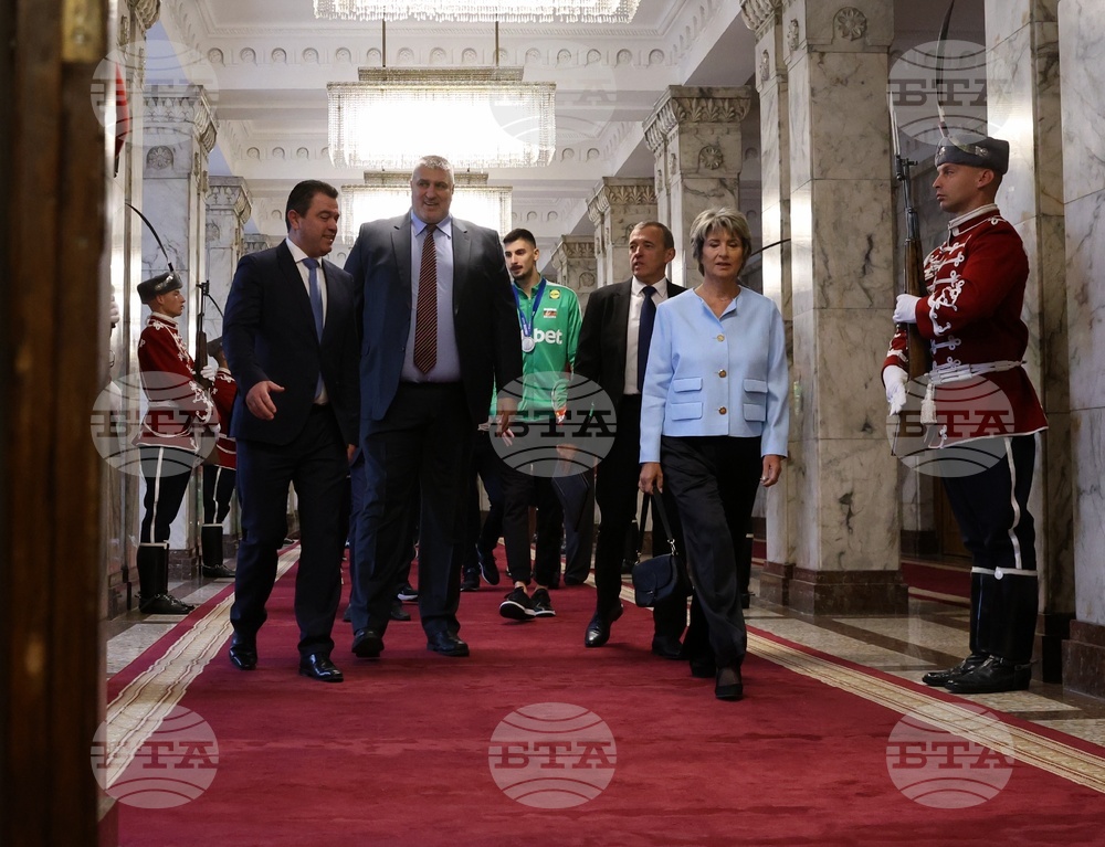 Президентство - Национален отбор на България по волейбол за мъже - награждаване