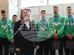 Народно събрание - волейболисти - награждаване
