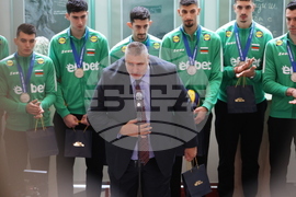 Народно събрание - волейболисти - награждаване