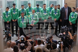 Народно събрание - волейболисти - награждаване